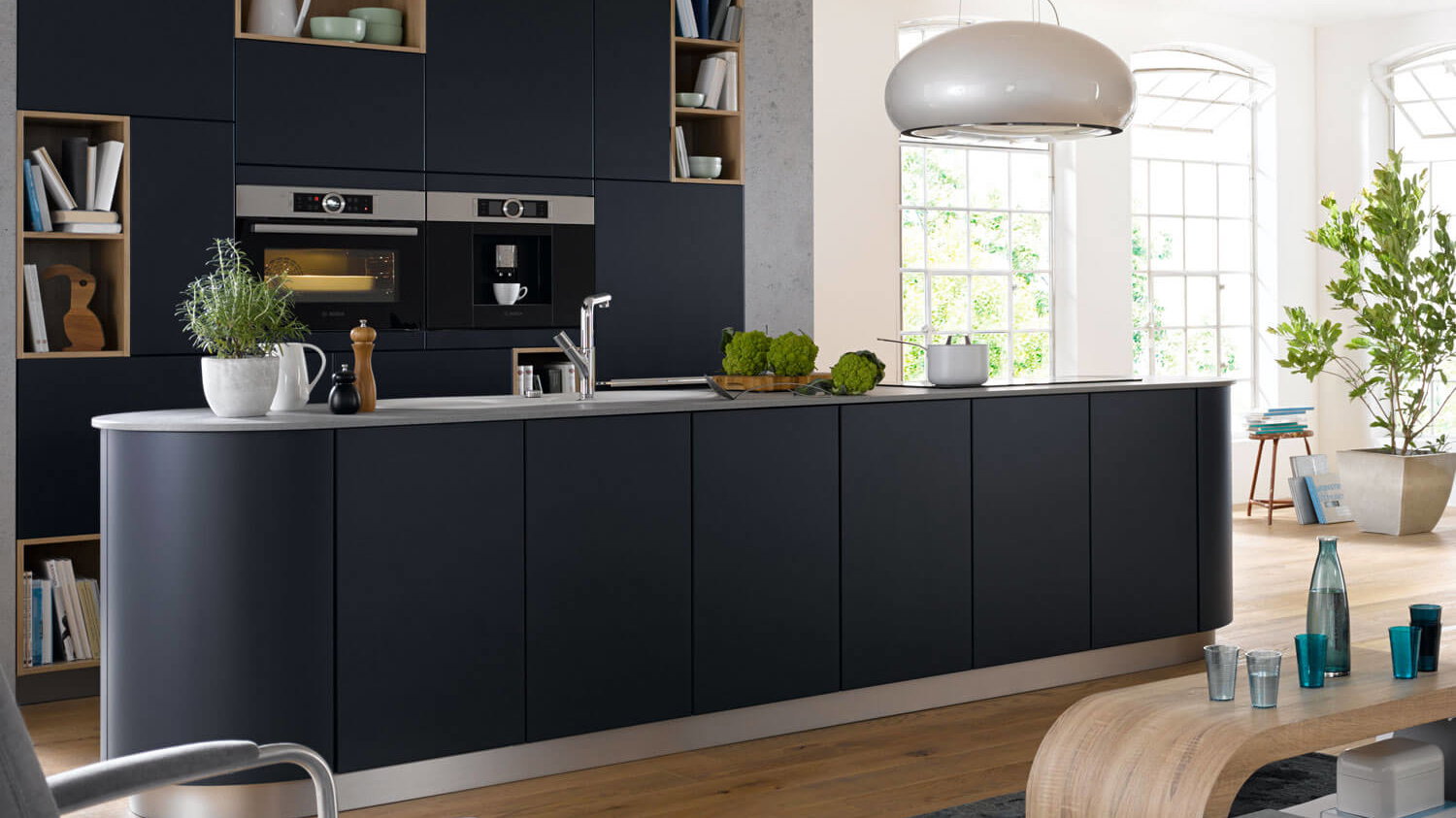 dunkelblaue runde designkueche
