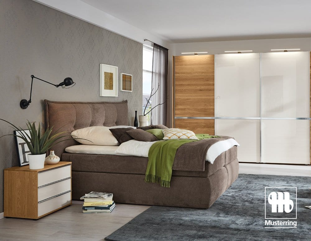 braunes Musterring Boxspringbett mit Topper