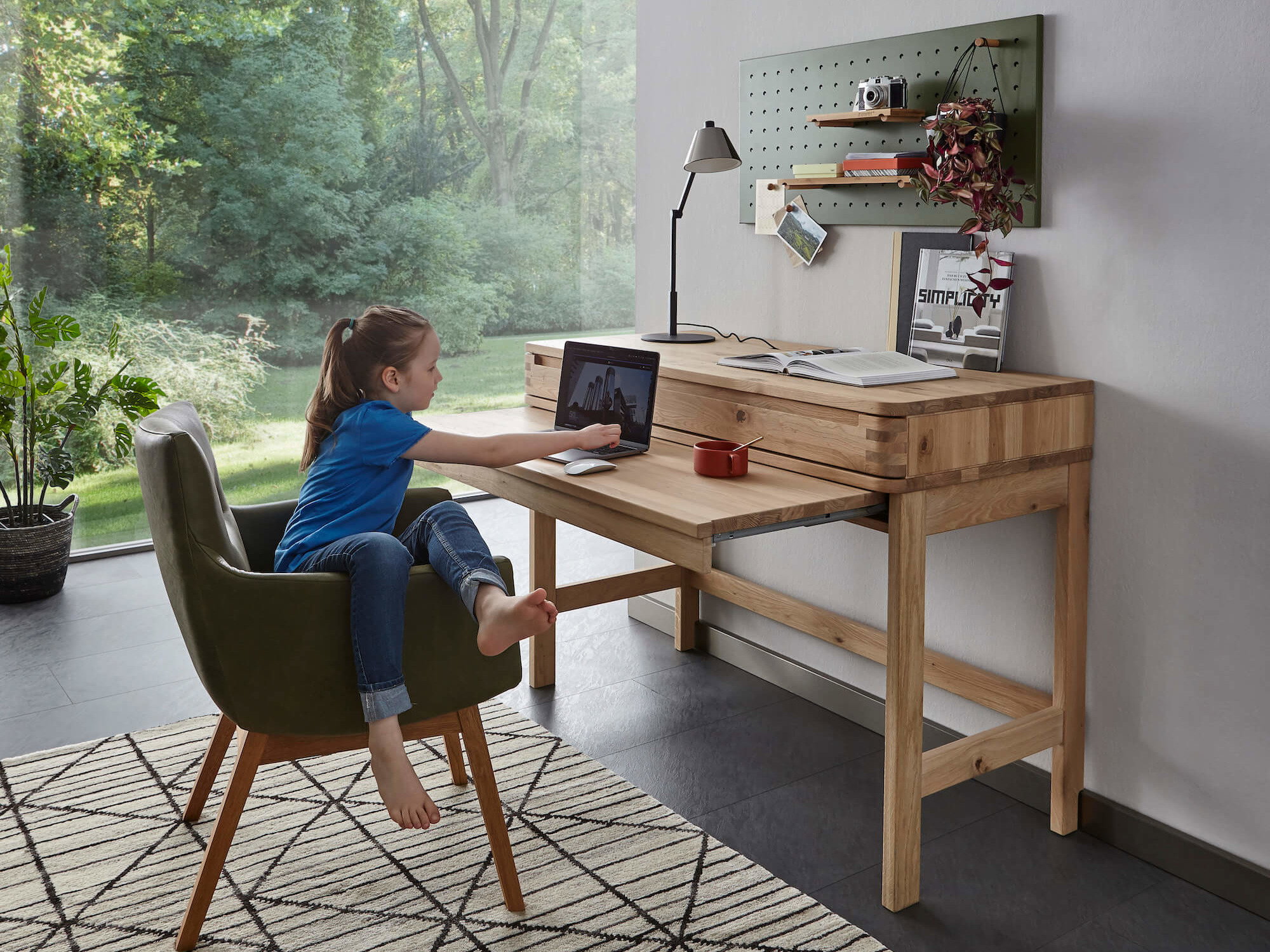 Homeoffice Schreibtisch Cartago Soft von Natura Home in Wildeiche massiv, bianco geölt