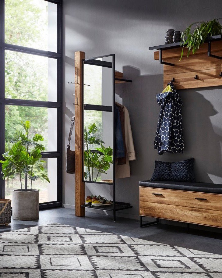 Garderobe mit Garderobenbank Massivholz