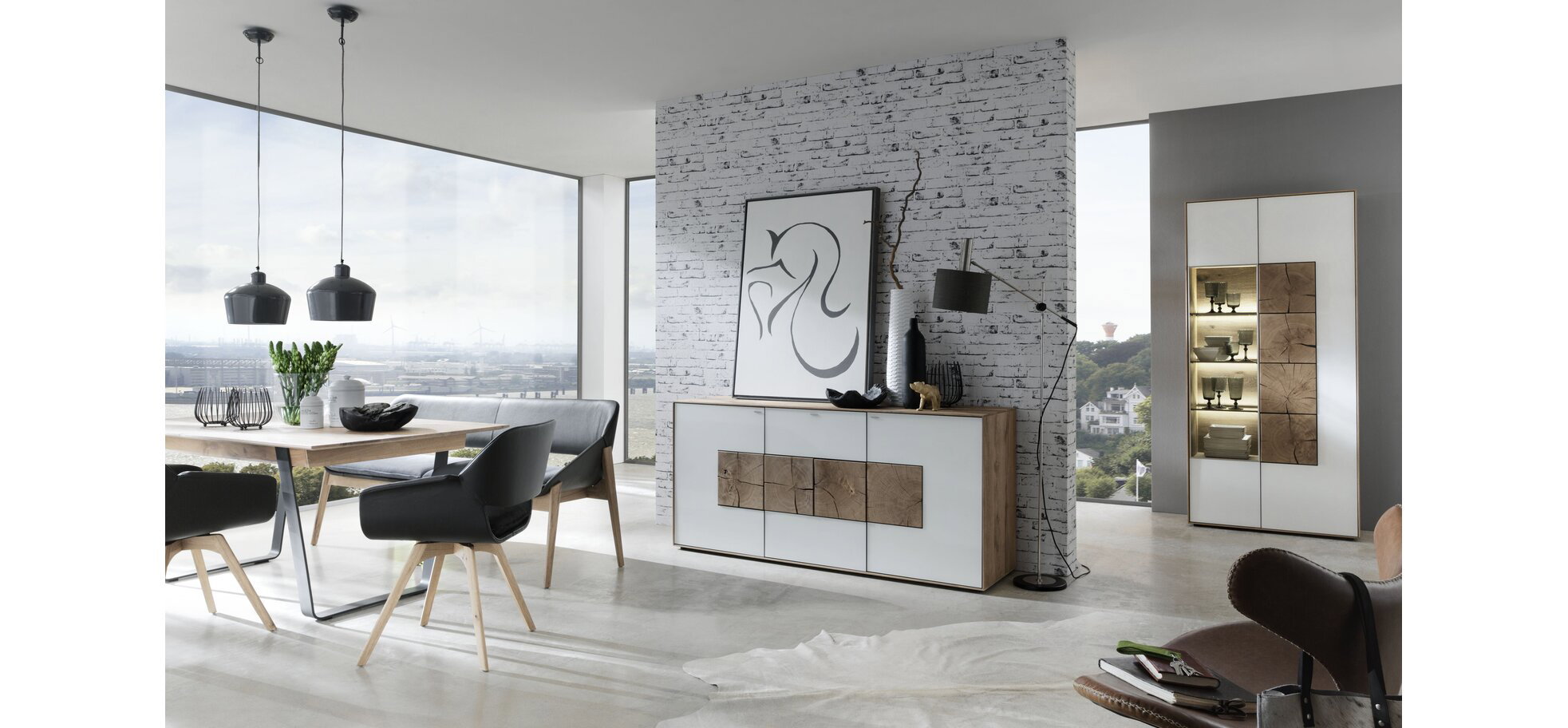 Vitrine in massiver Kerneiche Umato – Bild 2