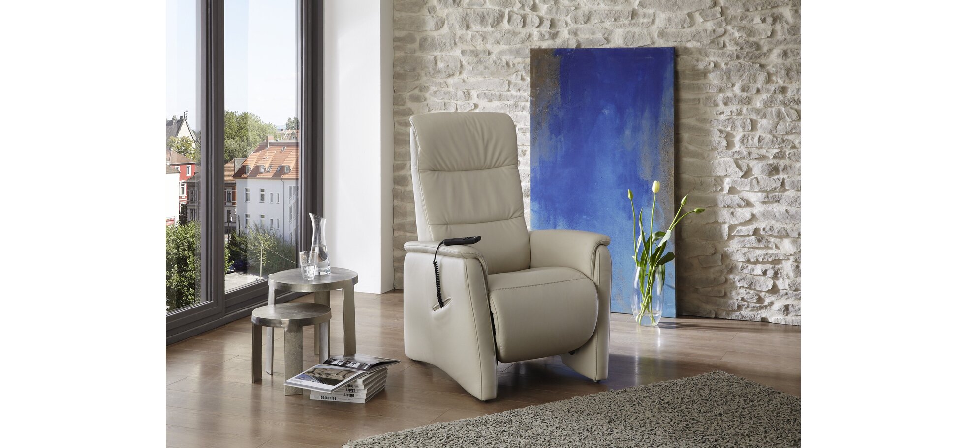 Relaxsessel in hellem Leder – Bild 2