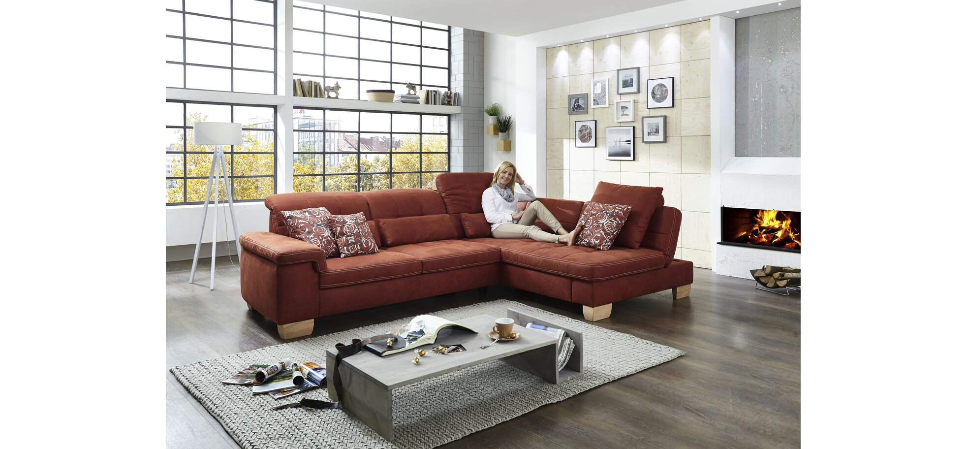 Ecksofa - 3-Sitzer mit Longchair rechts, inkl. Kopfteil/Armlehne verstellbar, Stoff, Rubin – Bild 2