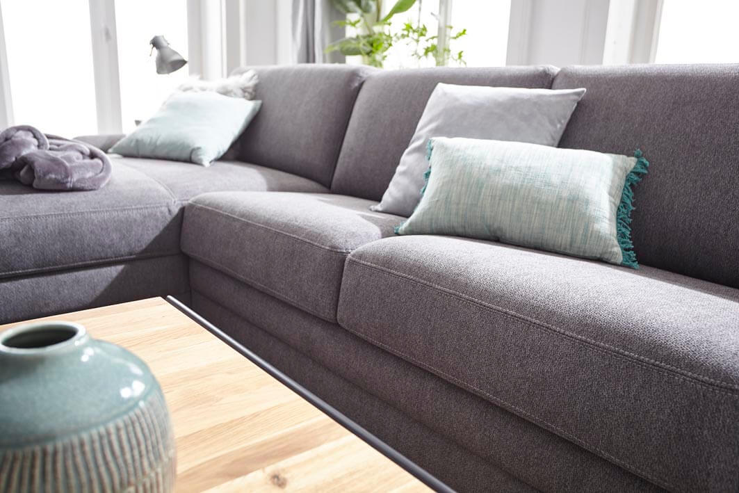 Ecksofa Lakeville Natura Home, grau, Stoff, Füße Eiche massiv