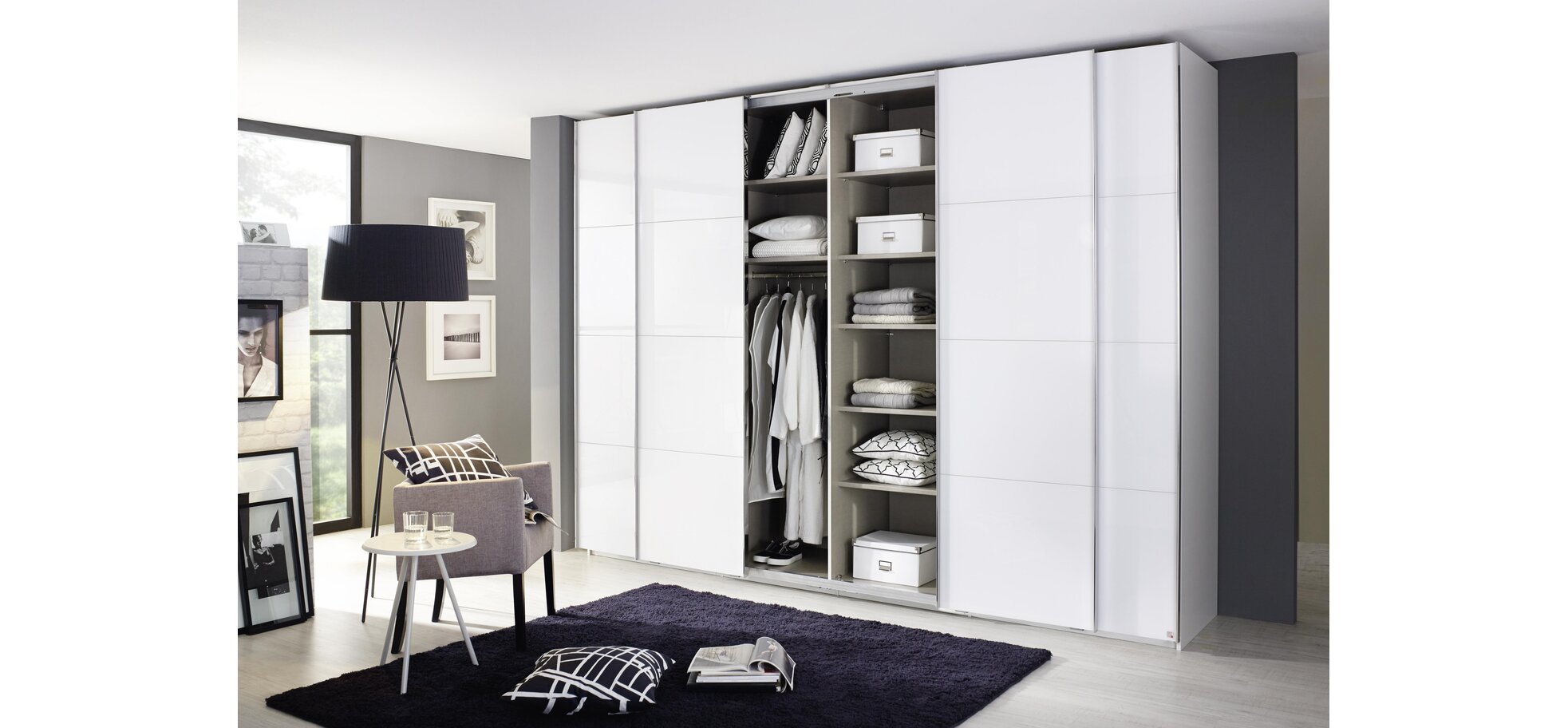 Schwebetürenschrank weiß mit 4 Türen – Bild 3