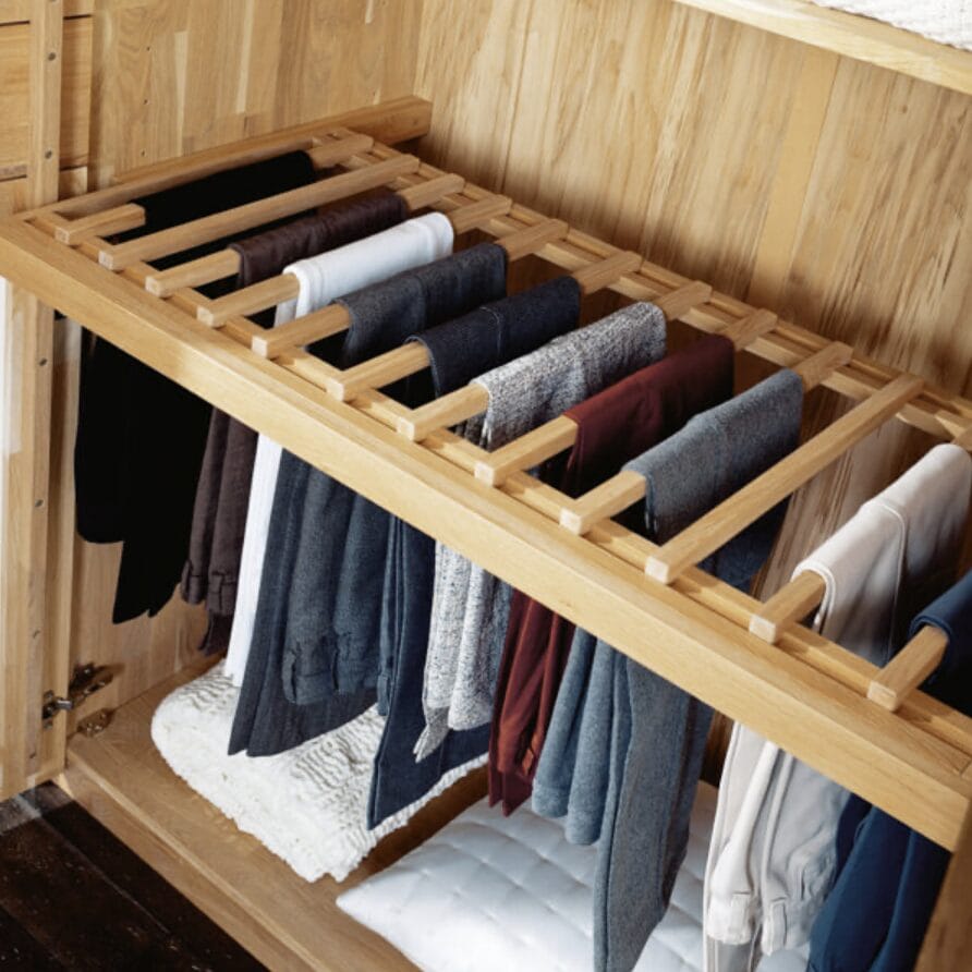 Kleiderschrank Natura, Hosenhalter, Ordnung, Inneneinteilung