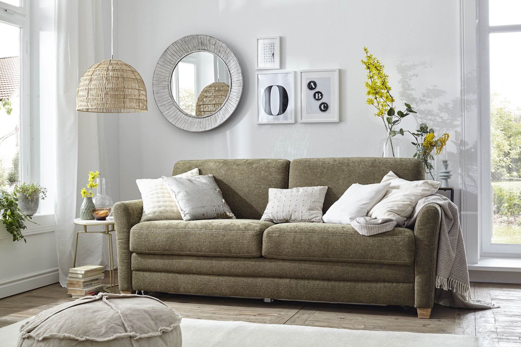 Schlafsofa Lakeville von natura Home, grünes Flachgewebe, Füße aus Holz