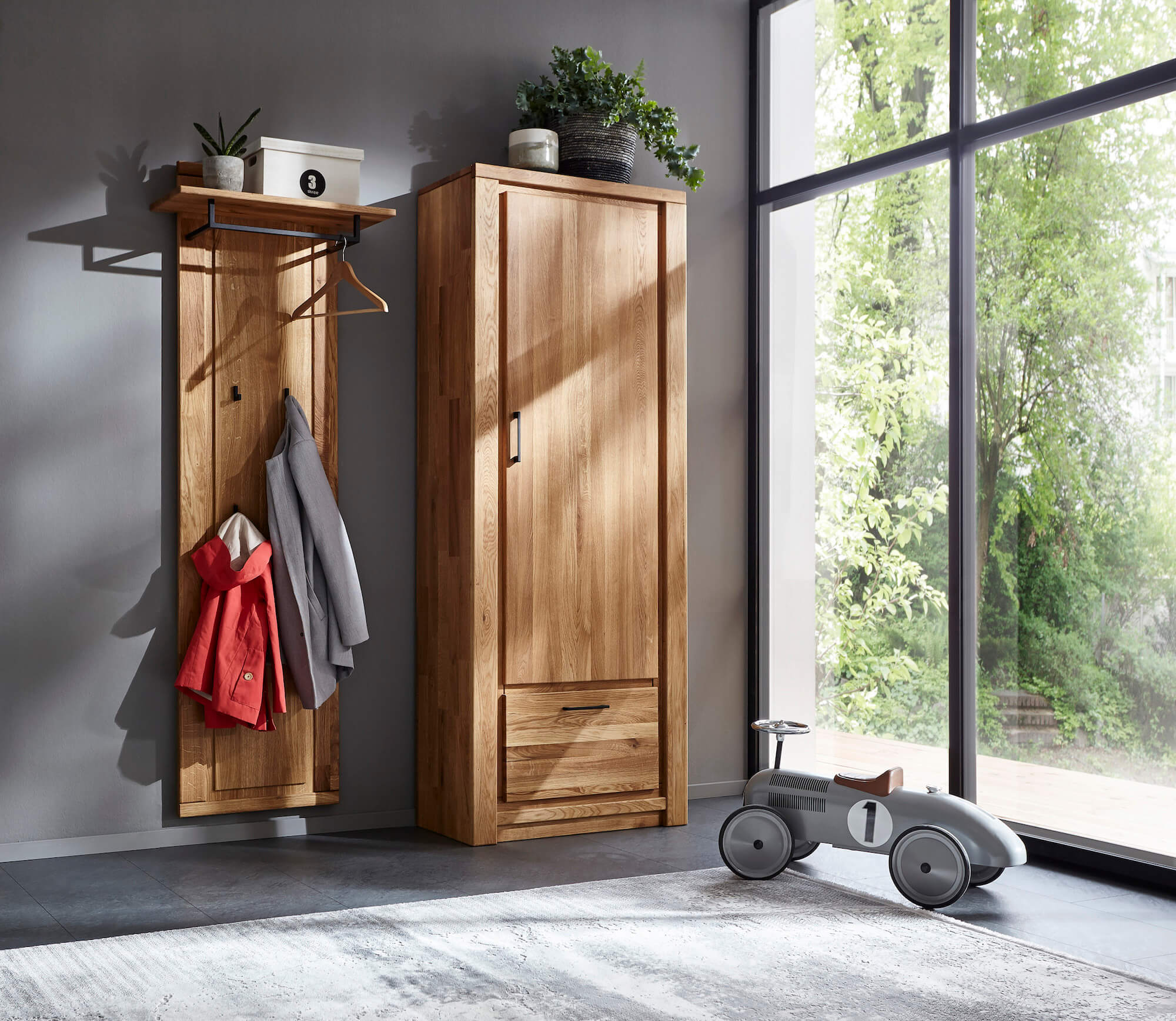 Garderobe Farmingdale von Natura Home, Eiche massiv