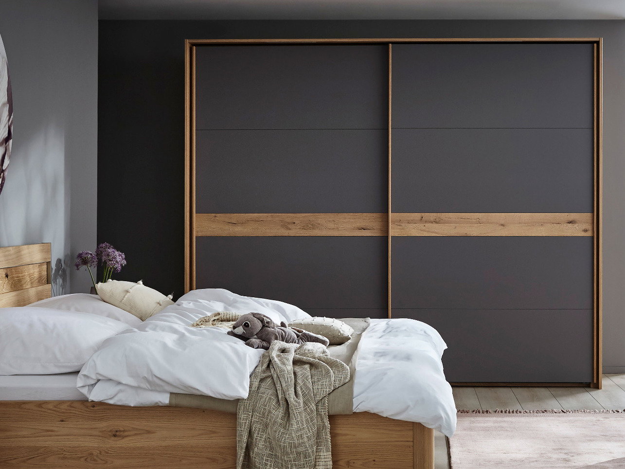 global-viana-kleiderschrank