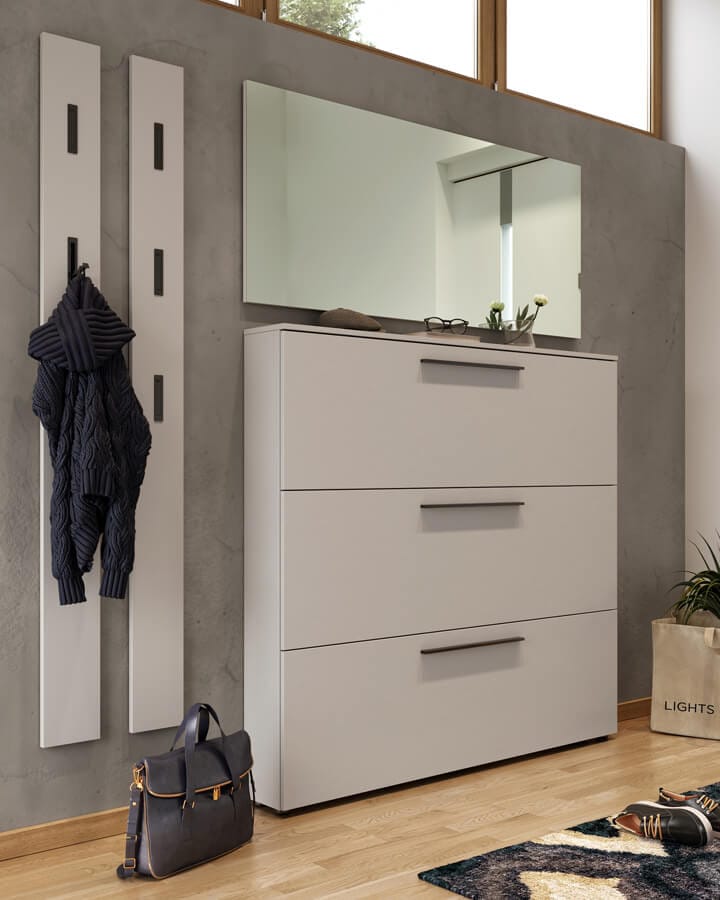 Garderobe hellgrau, einladende Garderobe