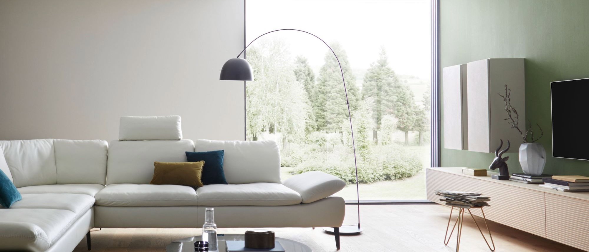 Teppiche reinigen, Reinigung von Teppichen, Teppichreinigung, Reinigung von grauem Teppich, Contur Ecksofa Montefano Wohnzimmer Teppich