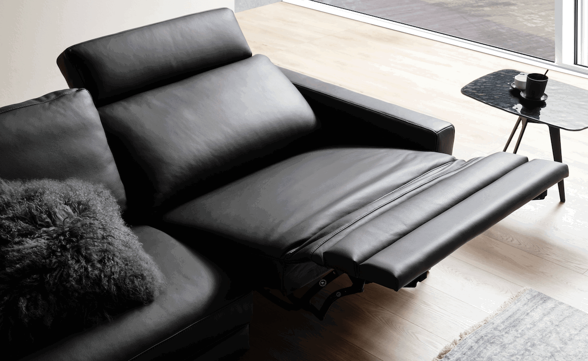 Sofa Enna - 3,5-Sitzer inklusive Relaxfunktion (motorisch), links und rechts, Leder, Anthrazit von Contur