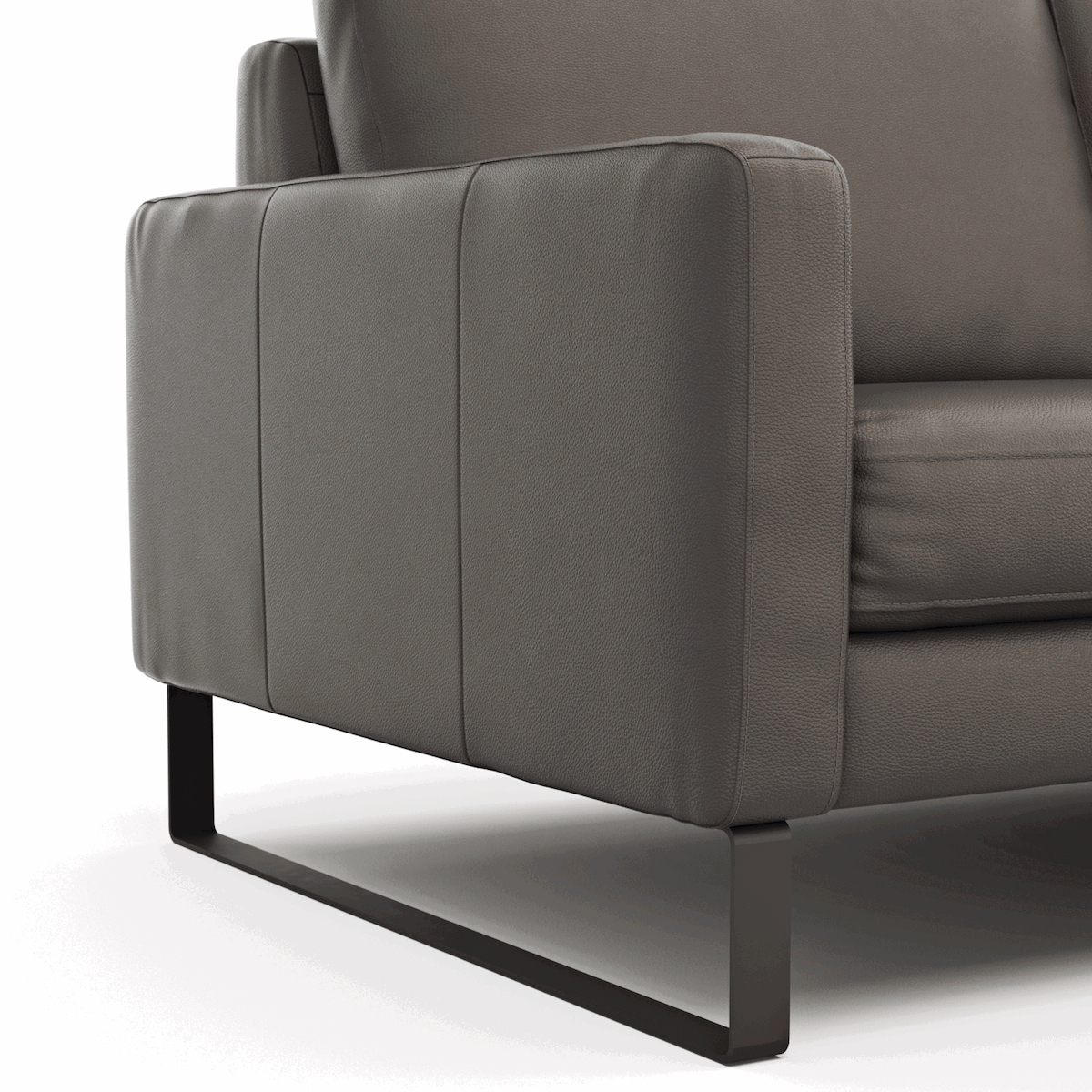 Sofa Enna - 3-Sitzer, Armlehne A, Leder, Schwarz, Kufe, Schwarz von Contur Einrichten