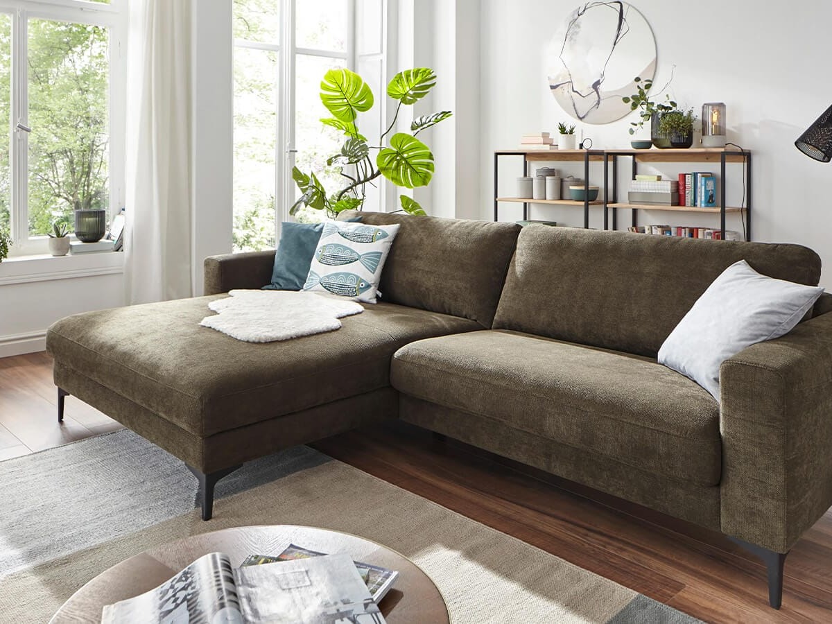 Grünes Sofa für den gemütlichen Look