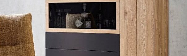 Highboard_aus_Asteiche