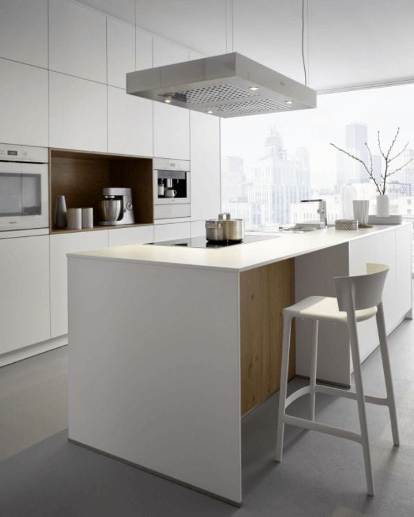 Inselkueche_Designkueche_in_weiß