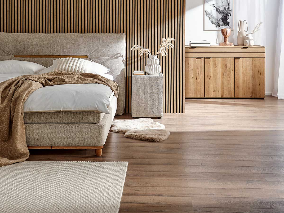 Helles Schlafzimmer aufgestellt nach Feng Shui