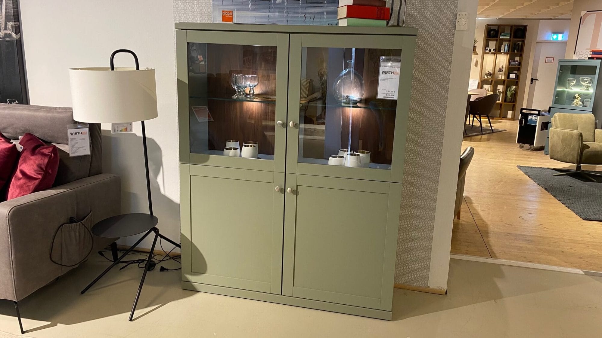 Highboard Global Caseda schilfgrün