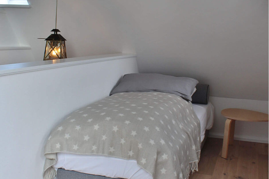 Husum-OG-Gästebett