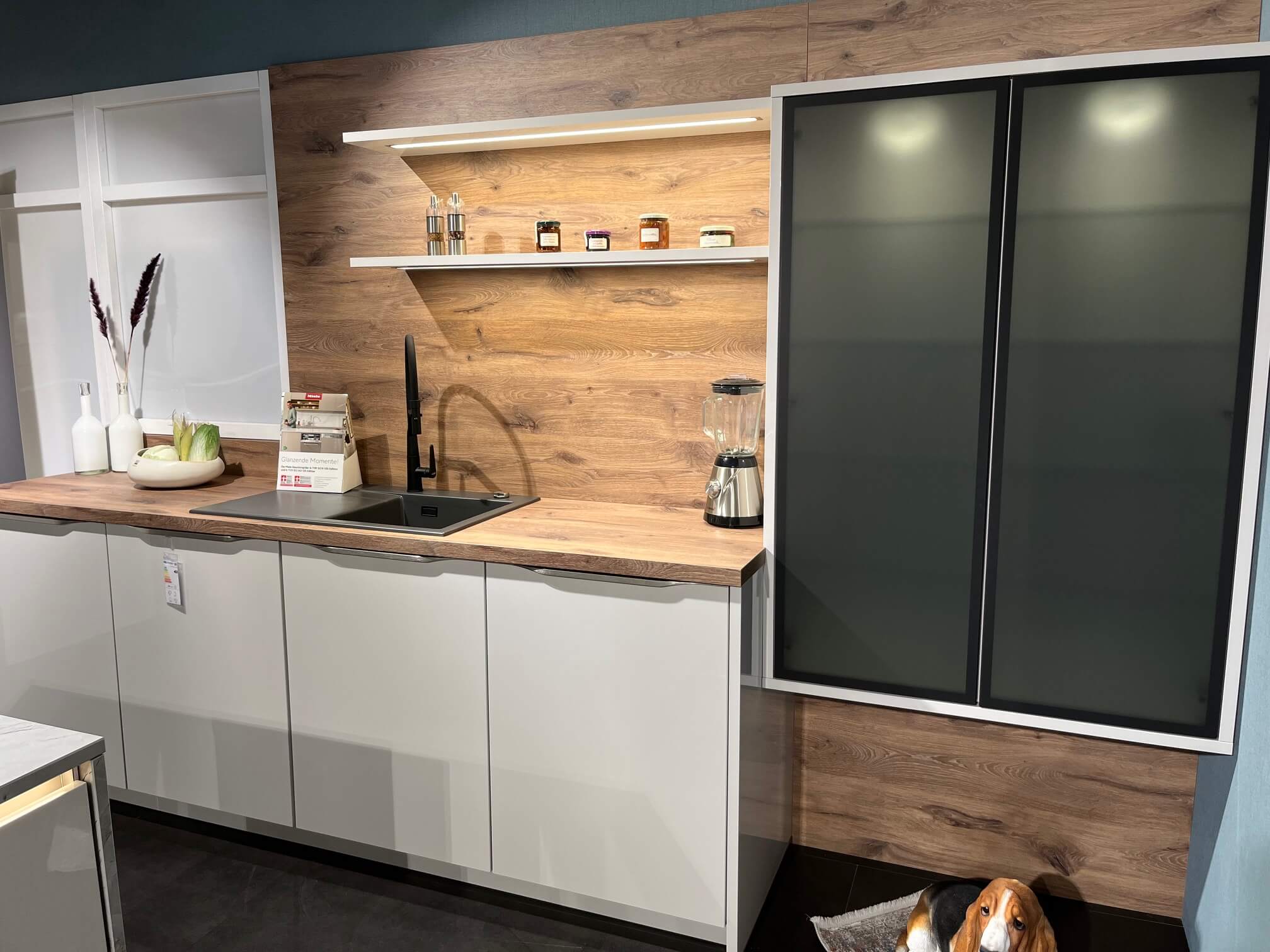 Musterküche Global Koje 602 mit Kochinsel – Bild 6