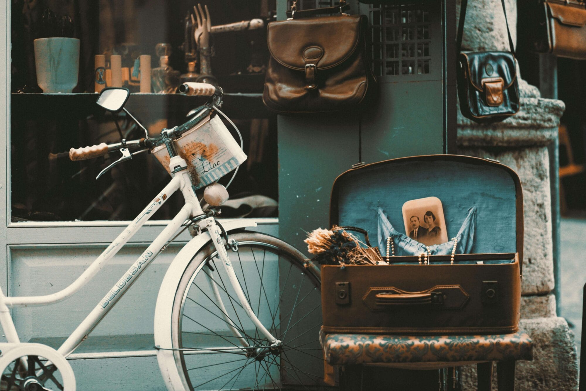 Antique Möbel mit modernen Möbeln kombinieren – voll im Trend