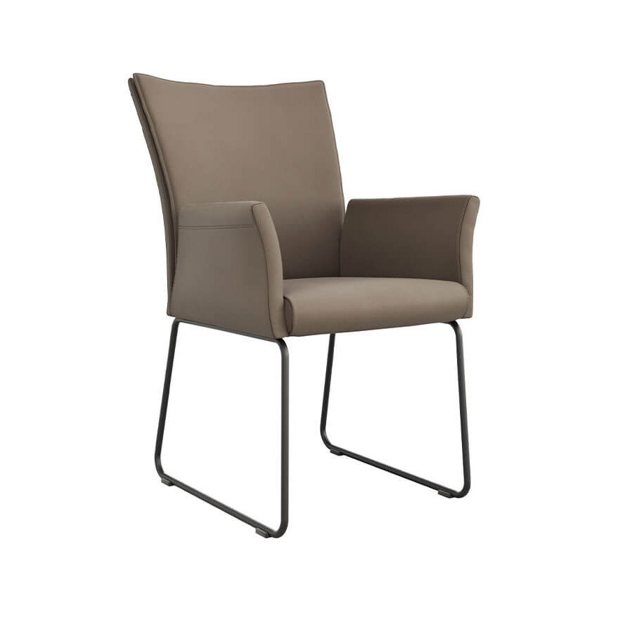 Armlehnstuhl Florea in Mocca aus Leder von Global Comfort – eleganter, gepolsterter Stuhl mit Armlehnen, hochwertigem Lederbezug und modernem Design für Esszimmer und Wohnbereich