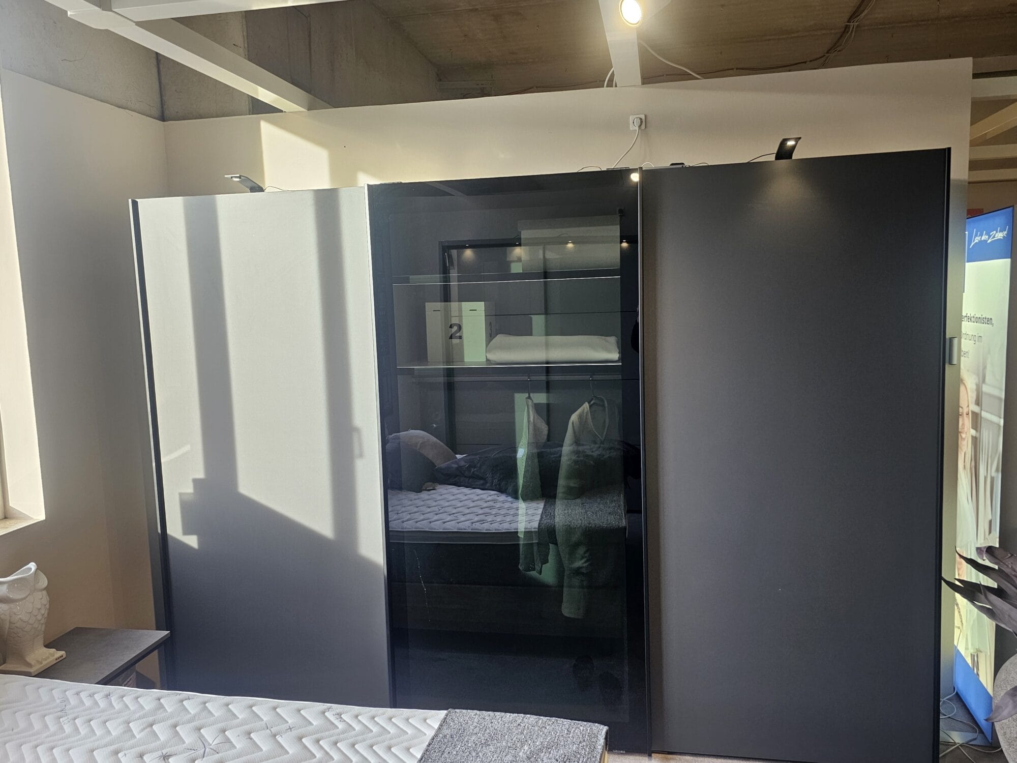 Schwebetürenschrank KS25 Melito