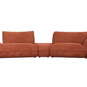 Modernes Stoffsofa in Kupfer mit weicher Polsterung und klarer Form
