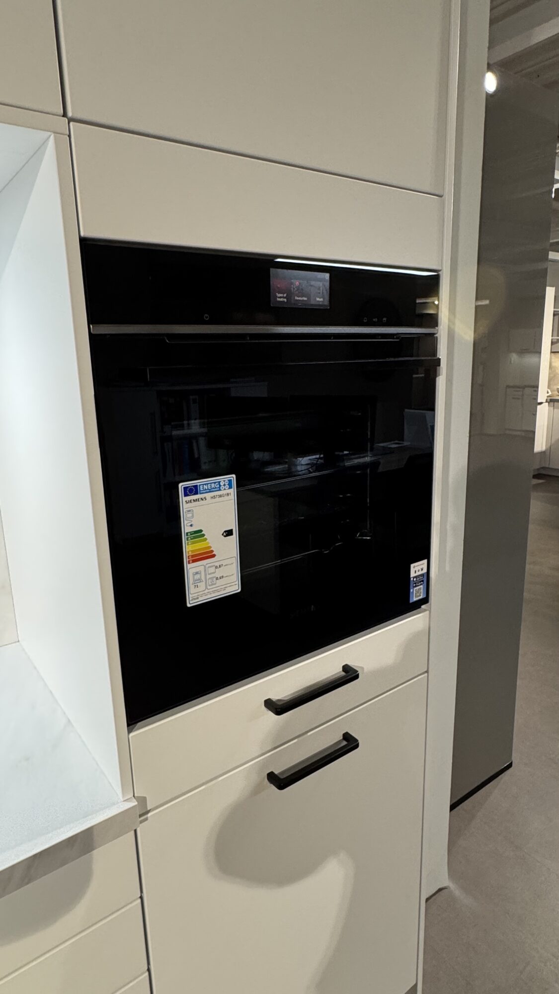 Schüller *Musterküche* Sienna mit Bora & Siemens Elektrogeräten – Bild 18