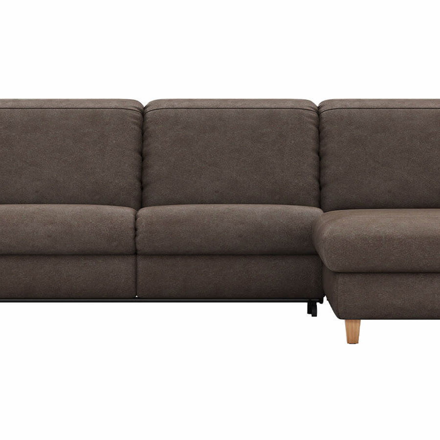 Ecksofa Cornella Classic in Mocca mit Longchair, bezogen mit weichem Microfaserstoff, großzügige Wohnlandschaft mit moderner Form und komfortabler Polsterung für ein gemütliches Wohnzimmerambiente